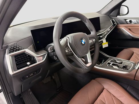 New 2026 BMW X5 xDrive40i image 9