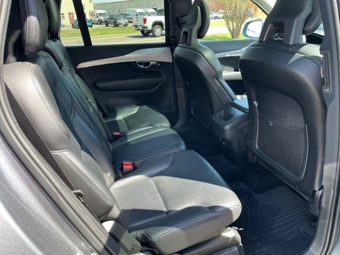 Used 2016 Volvo XC90 T5 Momentum image 18