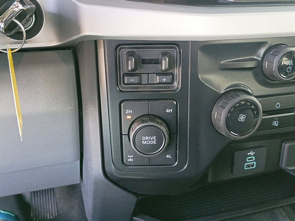 Used 2026 Ford F250 XL w/ XL Off-Road Package AWD/4WD image 21