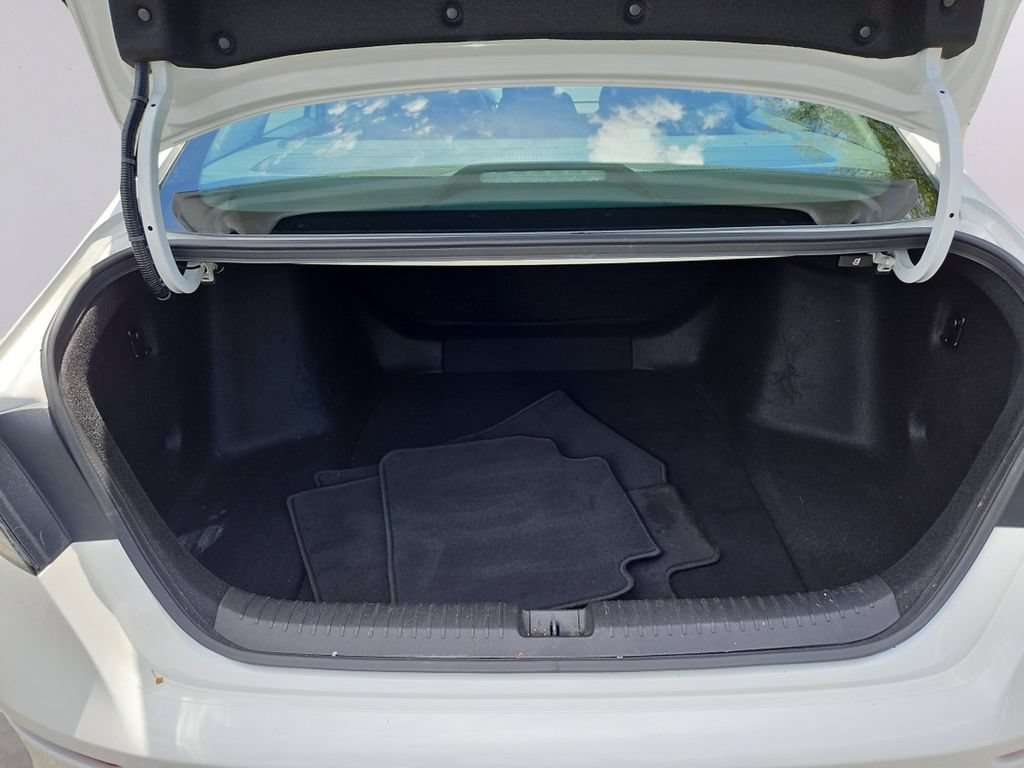 Certified 2023 Honda Accord LX image 30