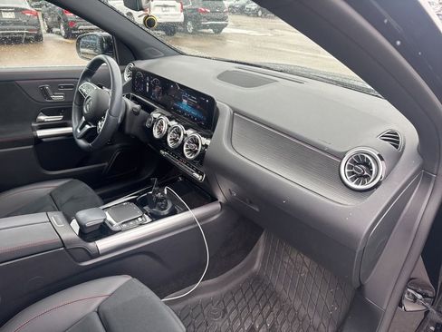 Used 2023 Mercedes-Benz GLA 250 4MATIC image 8
