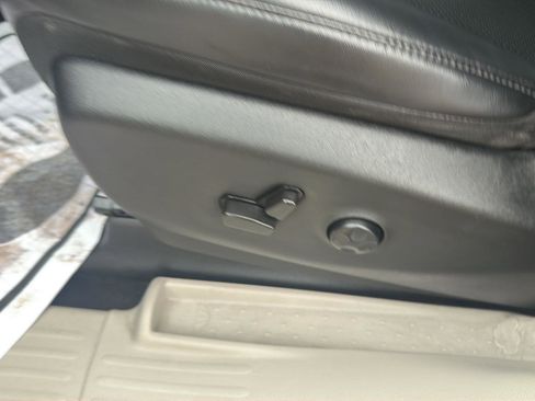 Used 2021 Chrysler Voyager Lxi FWD image 15