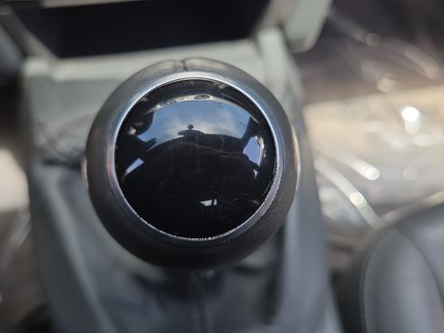 Used 2005 Porsche Boxster RWD image 38