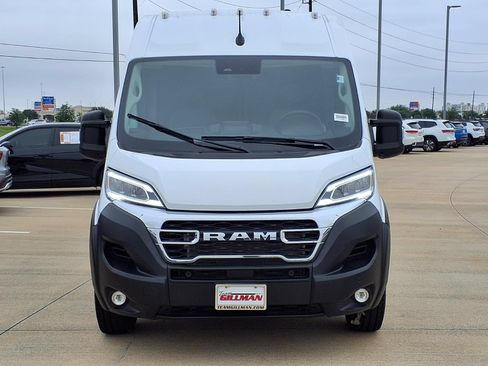 Used 2026 RAM ProMaster 3500 w/ Quick Order Package 22G SLT FWD image 5