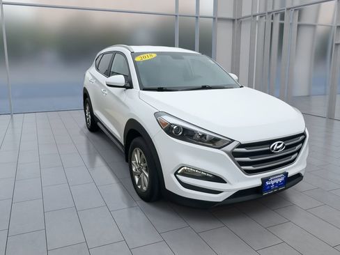 Used 2018 Hyundai Tucson SEL image 2