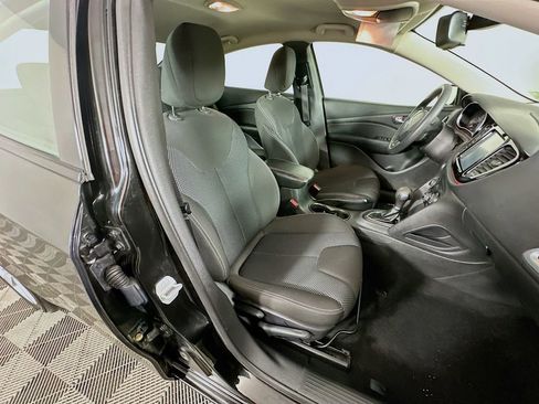 Used 2016 Dodge Dart SXT image 33