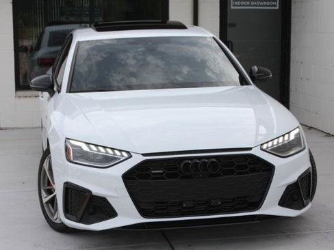Used 2022 Audi A4 2.0T Premium Plus w/ Premium Plus Package AWD/4WD image 4
