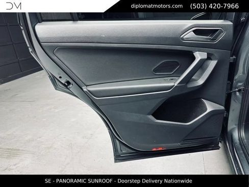 Used 2020 Volkswagen Tiguan SE w/ Panoramic Sunroof Package AWD/4WD image 27