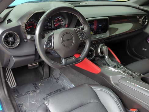 Used 2023 Chevrolet Camaro LT w/ Technology Package RWD image 8