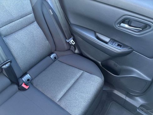 Used 2025 Nissan Rogue SV image 39