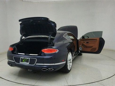 Used 2022 Bentley Continental GT image 70