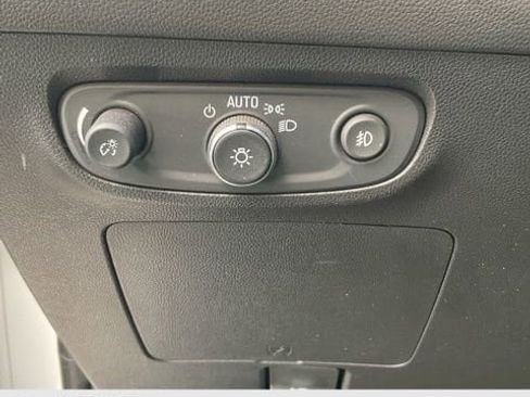 Used 2021 Buick Encore GX Select w/ Sport Touring Package image 23