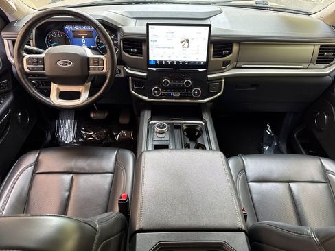 Used 2022 Ford Expedition XLT RWD image 15