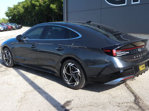 Used 2024 Hyundai Sonata SEL w/ Convenience Package FWD image 6