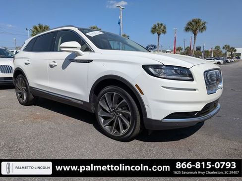 Certified 2022 Lincoln Nautilus Reserve w/ Equipment Group 201A AWD/4WD image 2