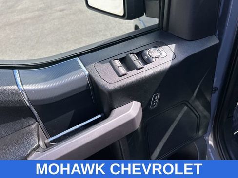 Used 2019 Ford F150 XLT w/ Equipment Group 302A Luxury AWD/4WD image 23
