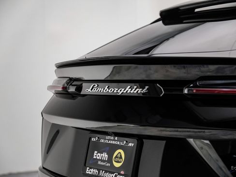 Used 2022 Lamborghini Urus AWD/4WD image 15