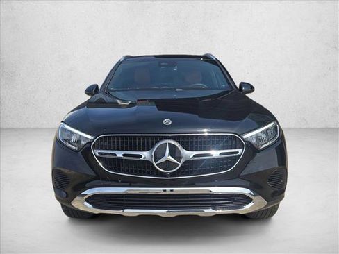 Used 2026 Mercedes-Benz GLC 300 GLC 300 image 2