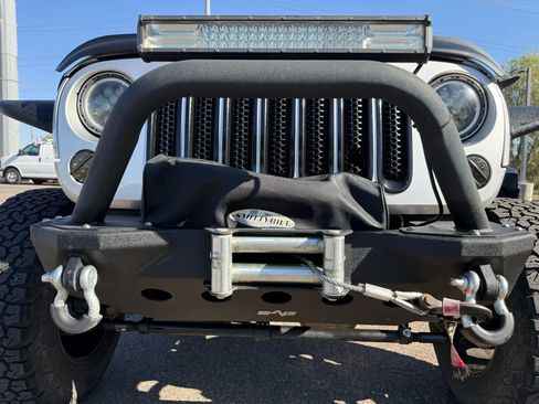 Used 2009 Jeep Wrangler X image 41