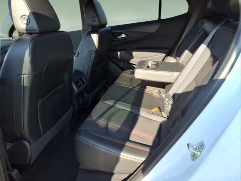 Used 2024 Chevrolet Equinox RS FWD image 12