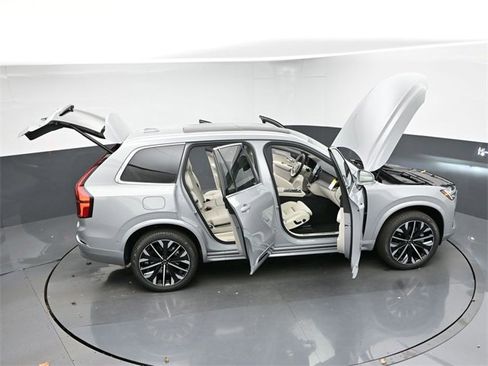 New 2026 Volvo XC90 B6 Ultra image 50
