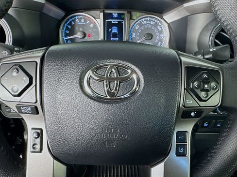 Used 2023 Toyota Tacoma SR5 w/ Technology Package AWD/4WD image 16
