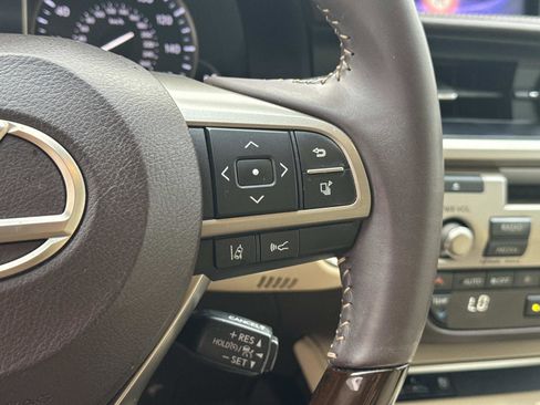 Used 2017 Lexus ES 350 image 31