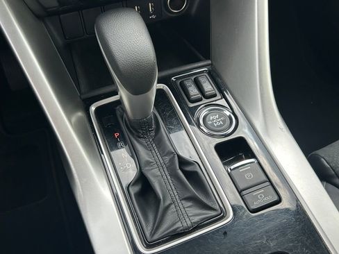 Used 2024 Mitsubishi Eclipse Cross image 16