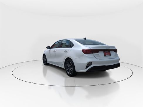 Used 2023 Kia Forte LXS FWD image 6
