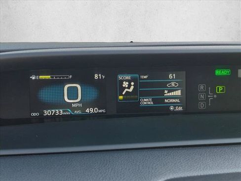 Used 2022 Toyota Prius LE FWD image 12