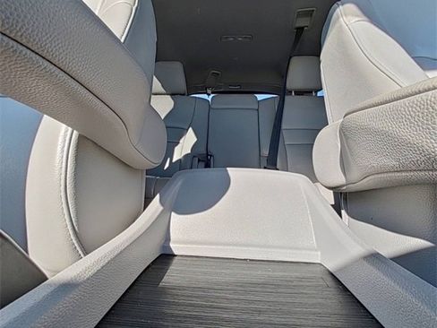 Used 2019 Honda Pilot Touring image 29