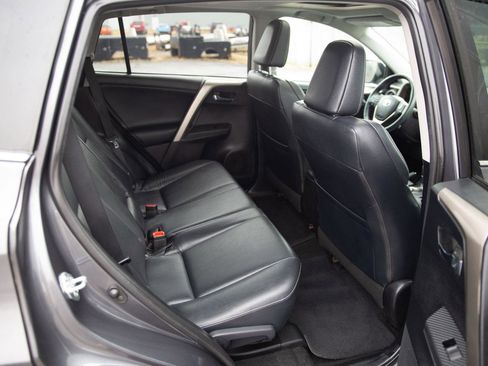 Used 2015 Toyota RAV4 Limited image 22
