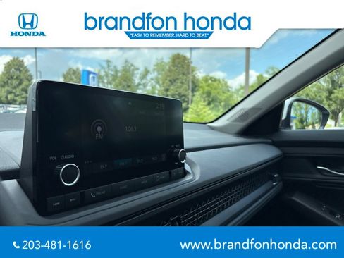 Used 2023 Honda Accord EX image 18