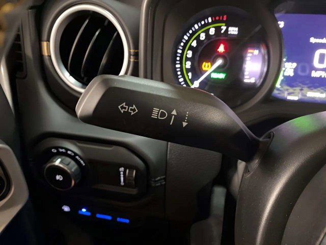 Used 2024 Jeep Wrangler Unlimited Sahara w/ Safety Group AWD/4WD image 34