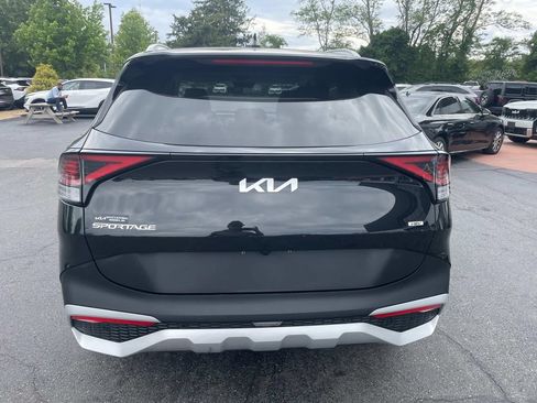Used 2023 Kia Sportage EX AWD/4WD image 4