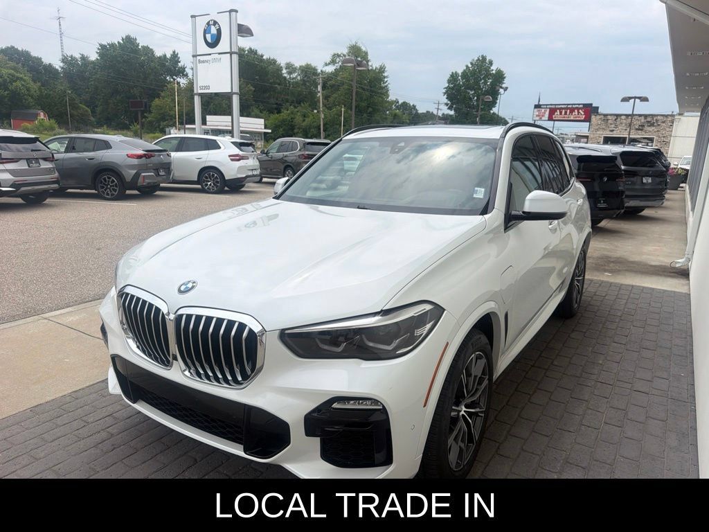 Used 2021 BMW X5 xDrive45e w/ M Sport Package AWD/4WD image 3