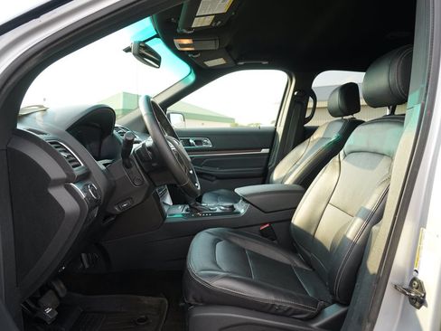 Used 2016 Ford Explorer Limited AWD/4WD image 10
