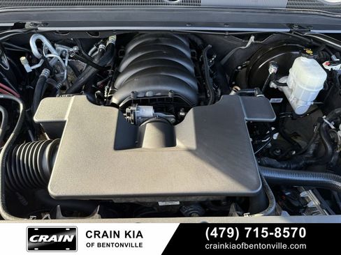 Used 2019 Chevrolet Suburban LT w/ LT Signature Package image 33