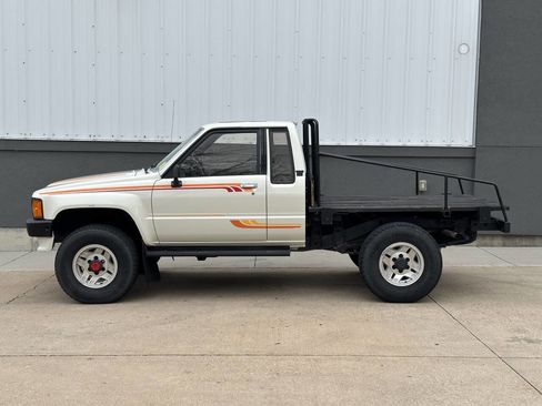 Used 1986 Toyota Pickup SR5 image 8