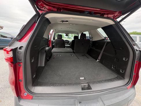 Used 2018 Chevrolet Traverse LT AWD/4WD image 35