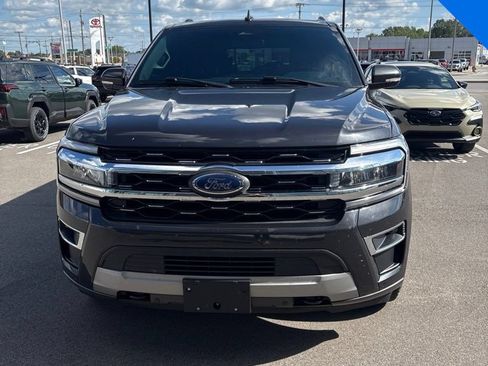Used 2022 Ford Expedition Limited AWD/4WD image 2