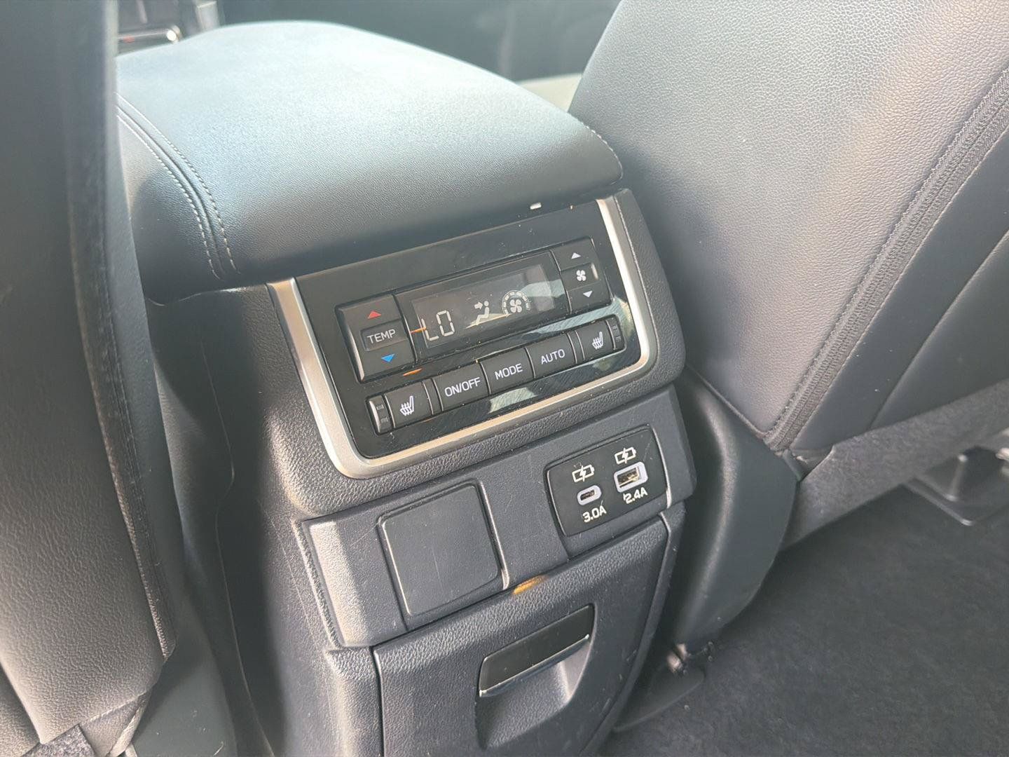 Used 2023 Subaru Ascent Limited AWD/4WD image 15