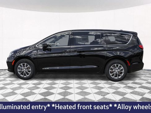 New 2026 Chrysler Pacifica Select image 11