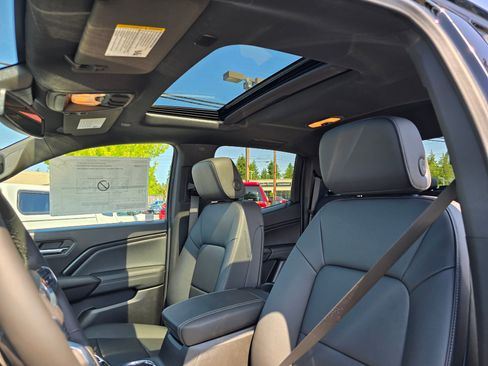 New 2025 GMC Canyon Elevation w/ Convenience Package image 19