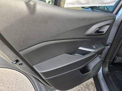 New 2026 Chevrolet Trax RS w/ Sunroof Package image 24