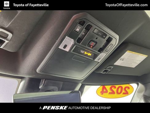 Used 2024 Toyota Tundra Platinum image 26