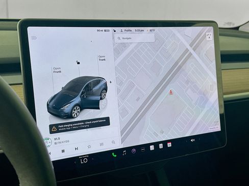 Used 2024 Tesla Model Y Long Range AWD/4WD image 19