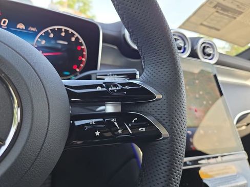 New 2026 Mercedes-Benz GLC 300 4MATIC image 17