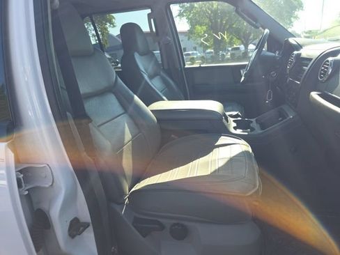 Used 2003 Ford Expedition XLT AWD/4WD image 23