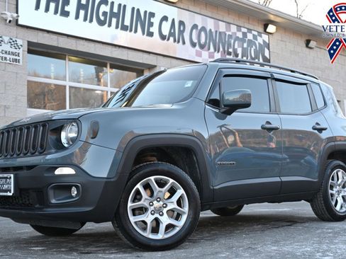 Used 2018 Jeep Renegade Latitude image 1